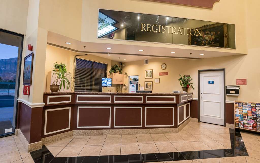 San Bernardino Inn & Suites Beltér fotó